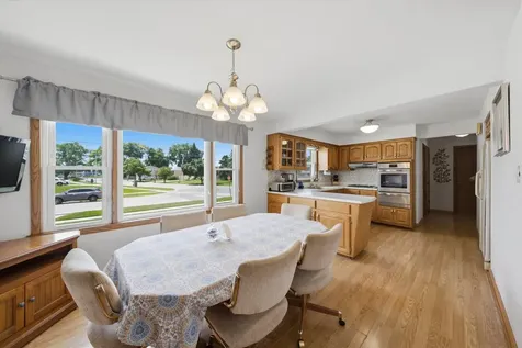 9171 Nashville Avenue Oak Lawn IL 60453
