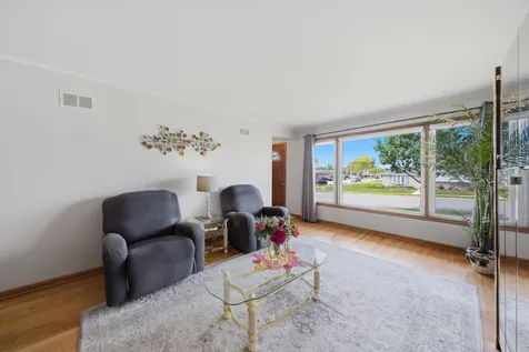 9171 Nashville Avenue Oak Lawn IL 60453