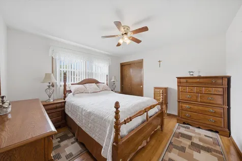 9171 Nashville Avenue Oak Lawn IL 60453