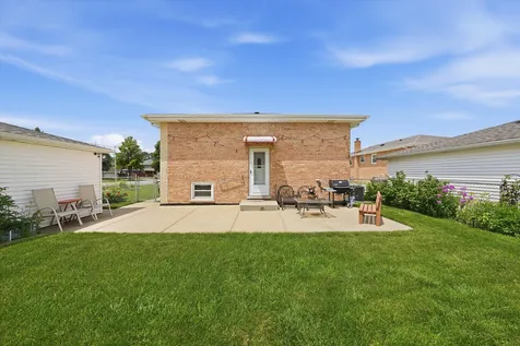 9171 Nashville Avenue Oak Lawn IL 60453