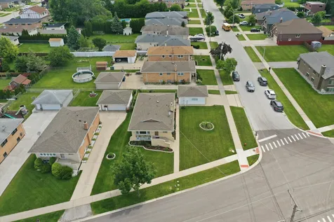 9171 Nashville Avenue Oak Lawn IL 60453