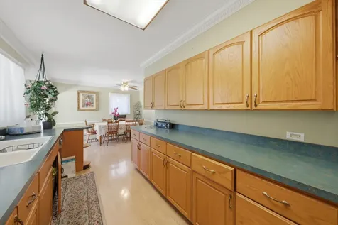 15287 West Apple Orchard Lane Lincolnshire IL 60069