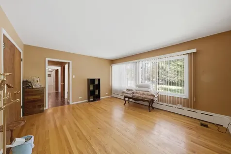 15287 West Apple Orchard Lane Lincolnshire IL 60069