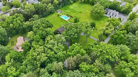 15287 West Apple Orchard Lane Lincolnshire IL 60069