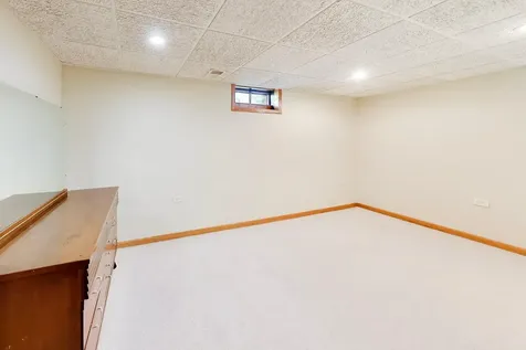 7420 Gladiola Avenue Hanover Park IL 60133