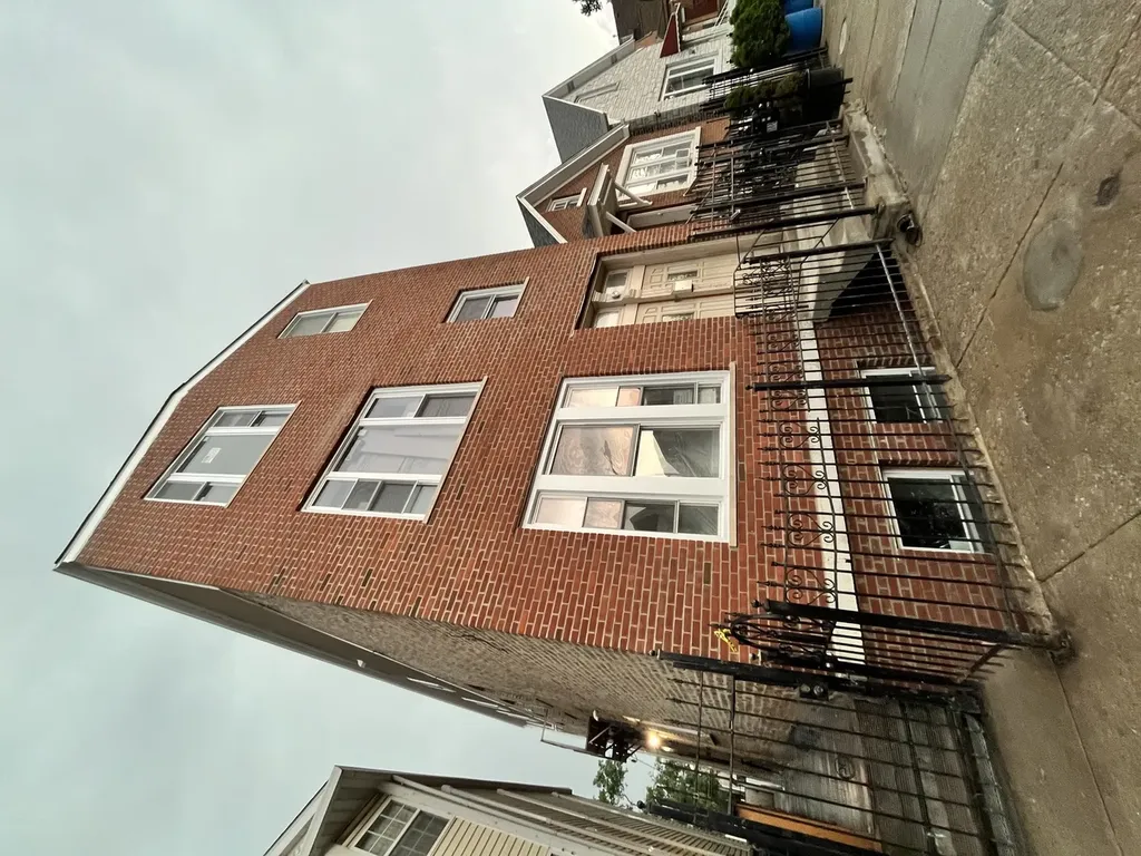 2129 West 18th Place Chicago IL 60608