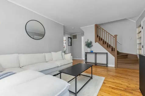 1506 North East End Avenue Round Lake Beach IL 60073