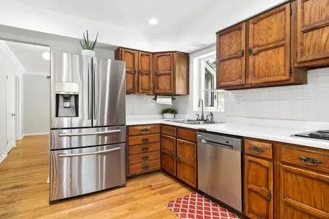 1319 North Columbine Drive Mount Prospect IL 60056
