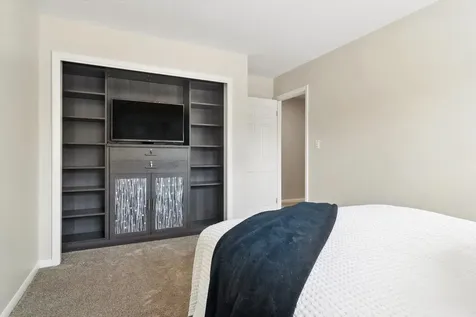 1319 North Columbine Drive Mount Prospect IL 60056