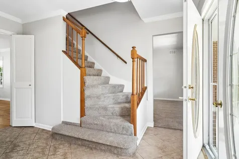 1319 North Columbine Drive Mount Prospect IL 60056