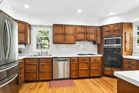 1319 North Columbine Drive Mount Prospect IL 60056
