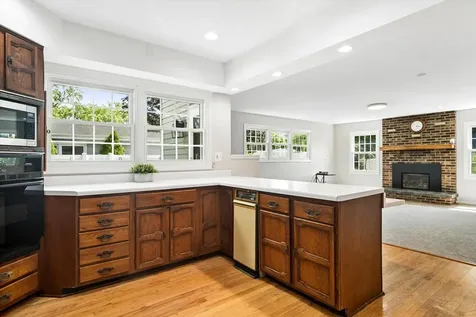 1319 North Columbine Drive Mount Prospect IL 60056