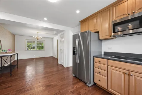 804 North Wente Court Palatine IL 60074