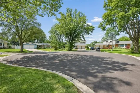 804 North Wente Court Palatine IL 60074