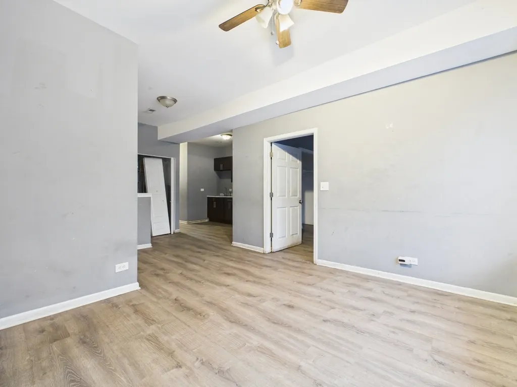 6020 South Vernon Avenue Chicago IL 60637