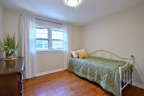 319 Dodge Avenue Evanston IL 60202
