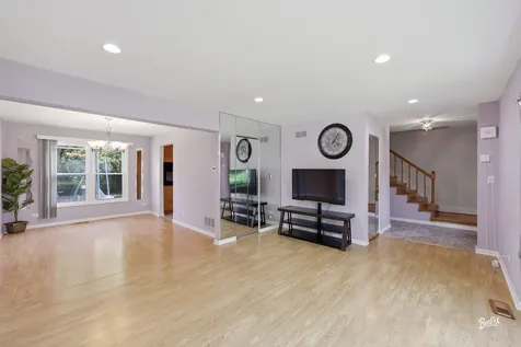 344 East Fox Hill Drive Buffalo Grove IL 60089