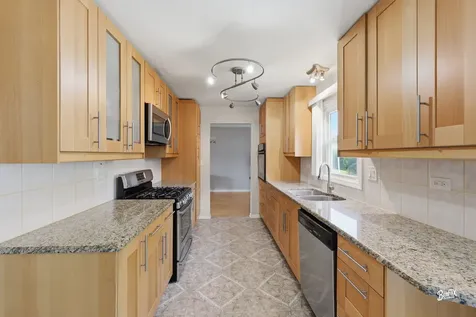 344 East Fox Hill Drive Buffalo Grove IL 60089