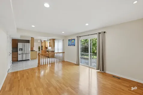 344 East Fox Hill Drive Buffalo Grove IL 60089