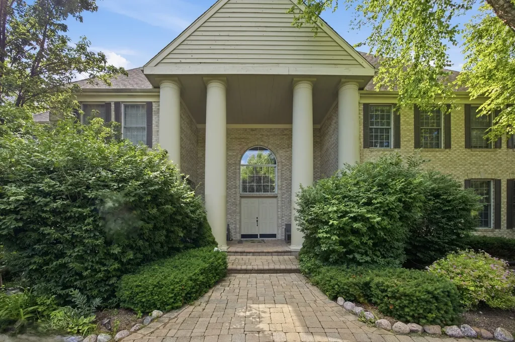 4113 Carlisle Drive Prairie Grove IL 60012