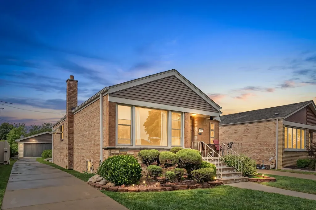 3826 West 109th Street Chicago IL 60655