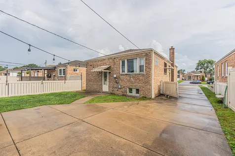 3826 West 109th Street Chicago IL 60655