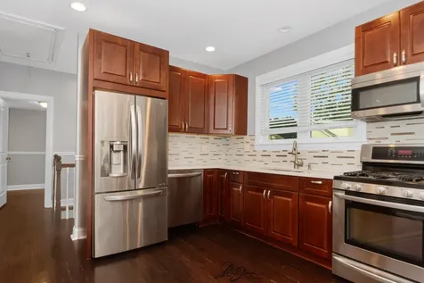 5441 South Hunt Avenue Summit IL 60501