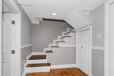 5441 South Hunt Avenue Summit IL 60501