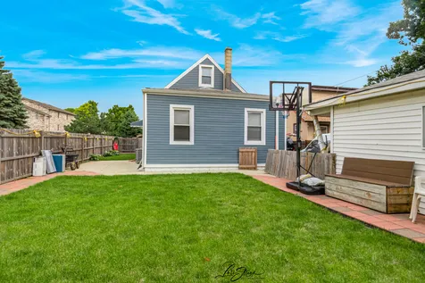 5441 South Hunt Avenue Summit IL 60501