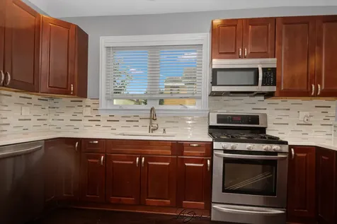 5441 South Hunt Avenue Summit IL 60501