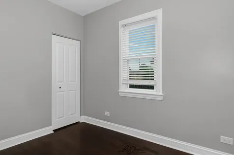 5441 South Hunt Avenue Summit IL 60501