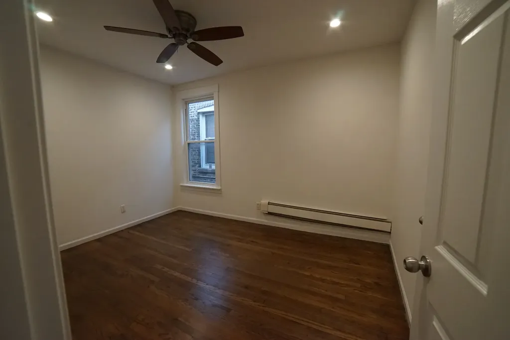 5028 West Pensacola Avenue Chicago IL 60641