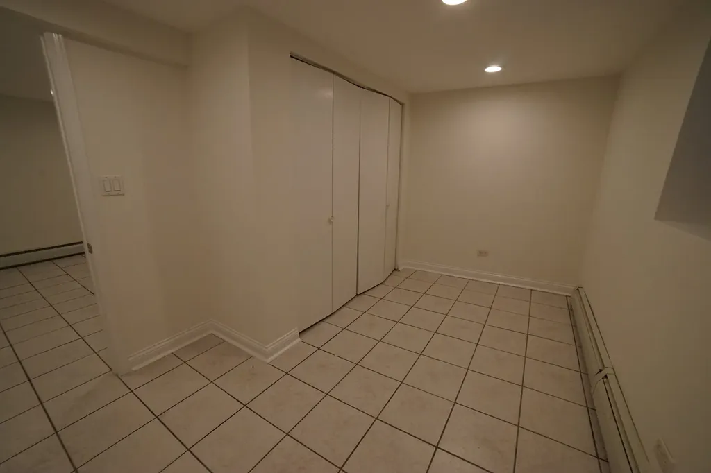 5028 West Pensacola Avenue Chicago IL 60641