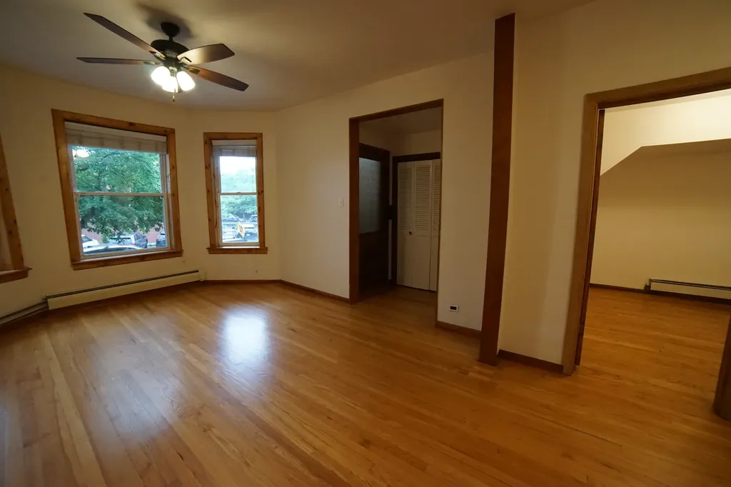 5028 West Pensacola Avenue Chicago IL 60641