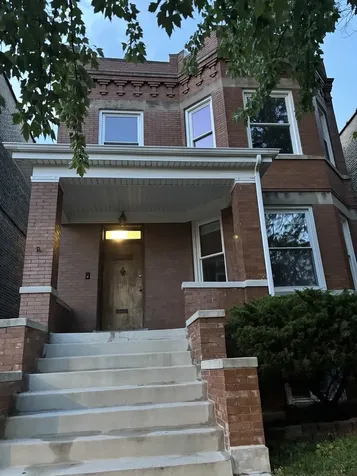 5028 West Pensacola Avenue Chicago IL 60641