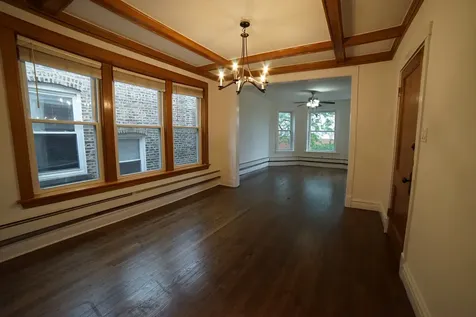 5028 West Pensacola Avenue Chicago IL 60641