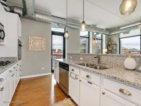 740 West Fulton Street Chicago IL 60661