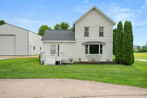 32303 West Street Kirkland IL 60146