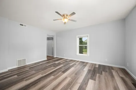32303 West Street Kirkland IL 60146