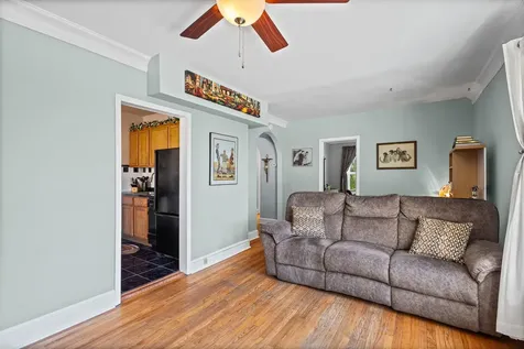 5148 North Monitor Avenue Chicago IL 60630
