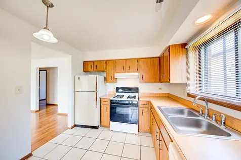 15706 Peggy Lane Oak Forest IL 60452