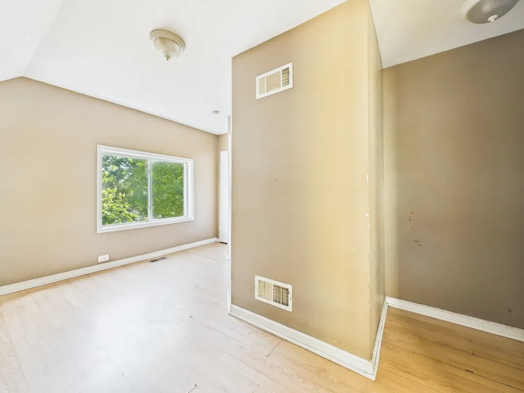 316 West 107th Street Chicago IL 60628