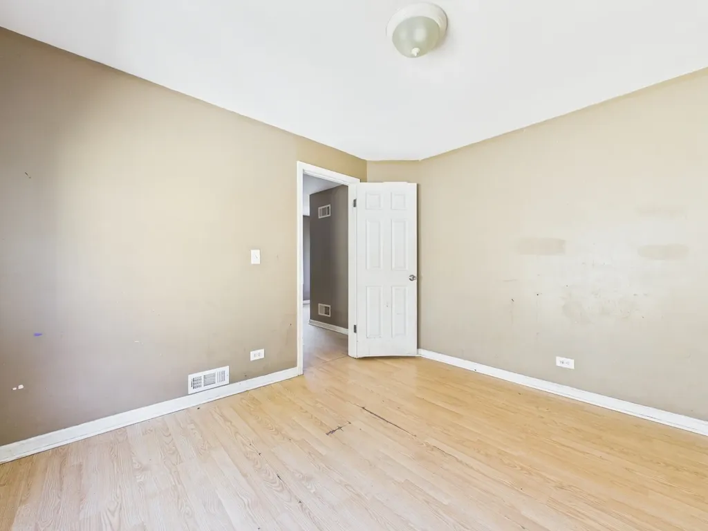 316 West 107th Street Chicago IL 60628