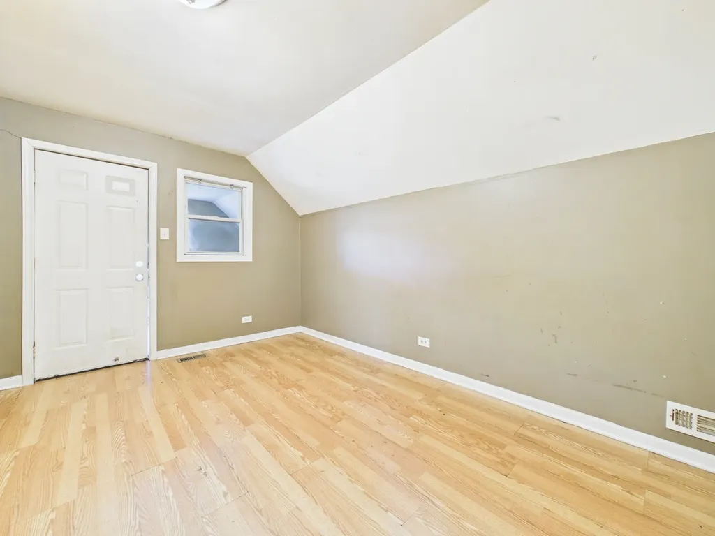 316 West 107th Street Chicago IL 60628
