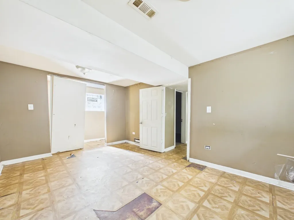 316 West 107th Street Chicago IL 60628