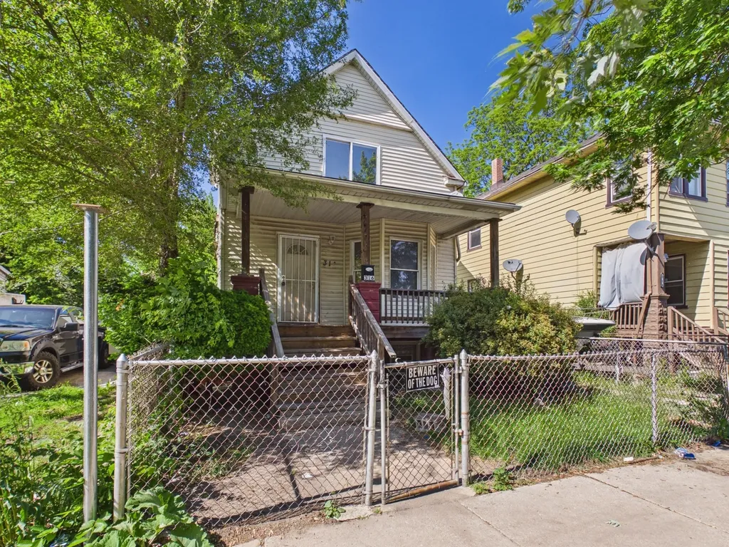 316 West 107th Street Chicago IL 60628