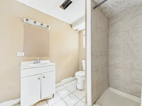 316 West 107th Street Chicago IL 60628