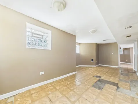 316 West 107th Street Chicago IL 60628