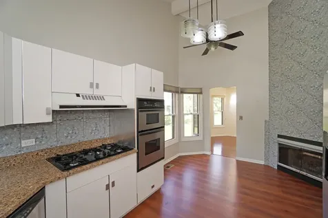 229 Willow Parkway Buffalo Grove IL 60089