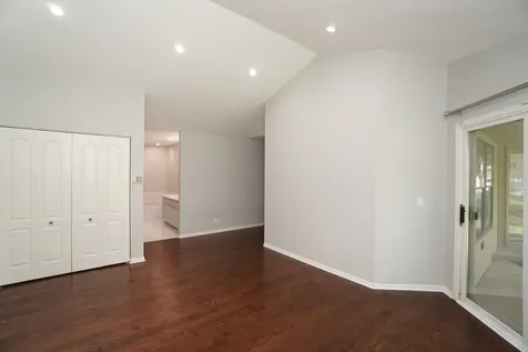 229 Willow Parkway Buffalo Grove IL 60089